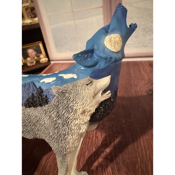 Set of 2 Retired Westland Giftware "Call of the Wolf" Resin Figurines (2008/2009 - Picture 12 of 15